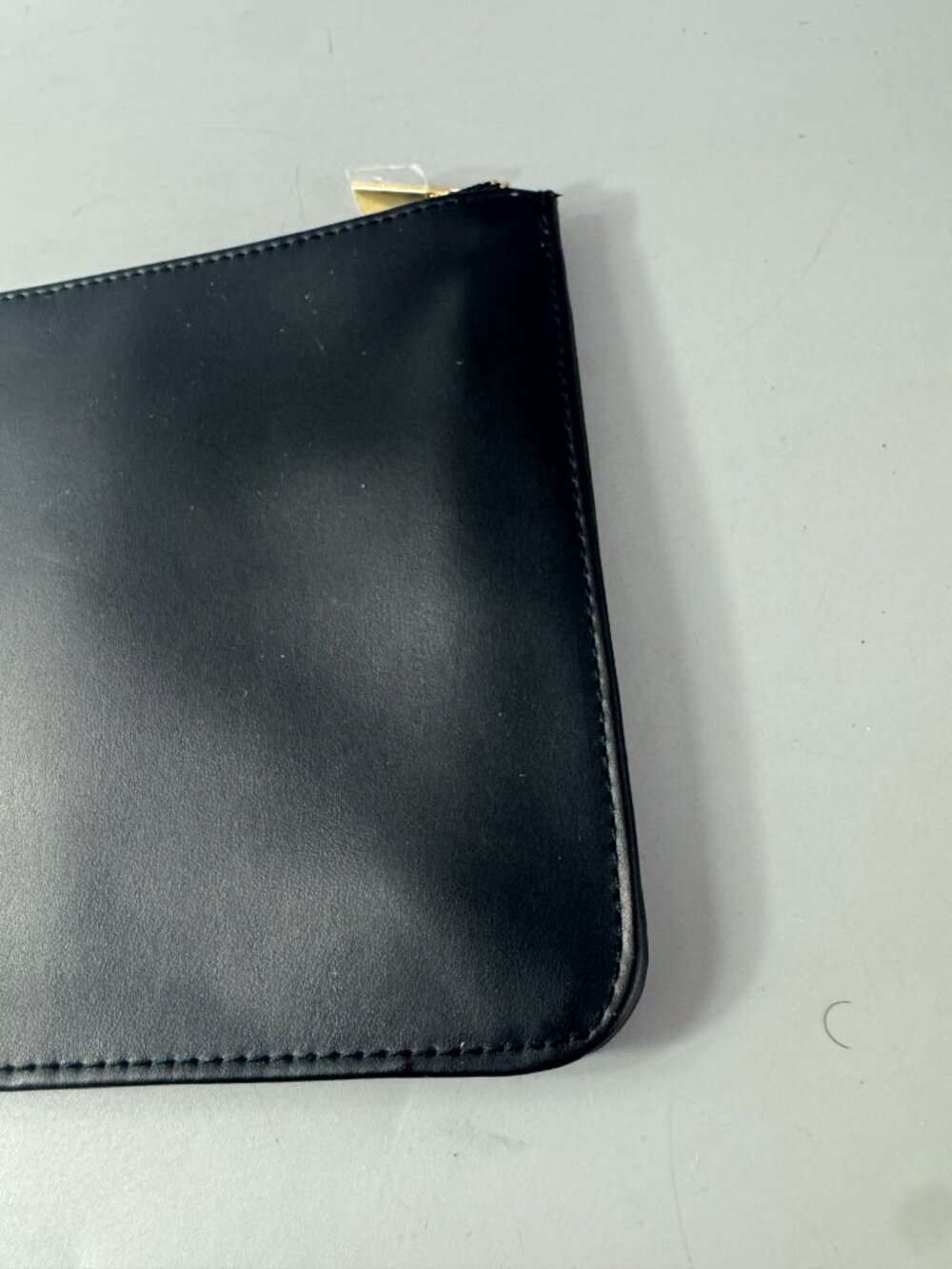 New Yves Saint Laurent (YSL) Beaute Black Clutch/Pouch with Gold Detailing - Picture 5 of 8